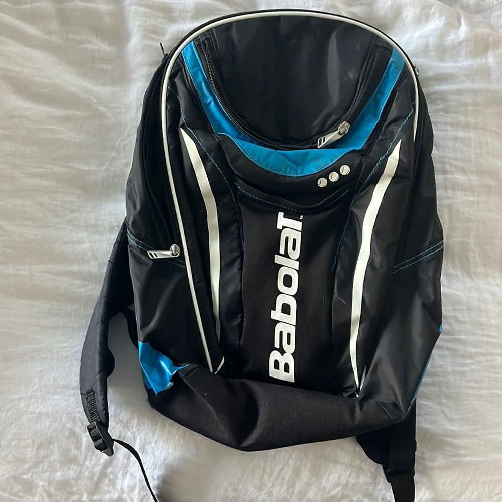 BABOLAT Tennis bag/backpack- great condition!